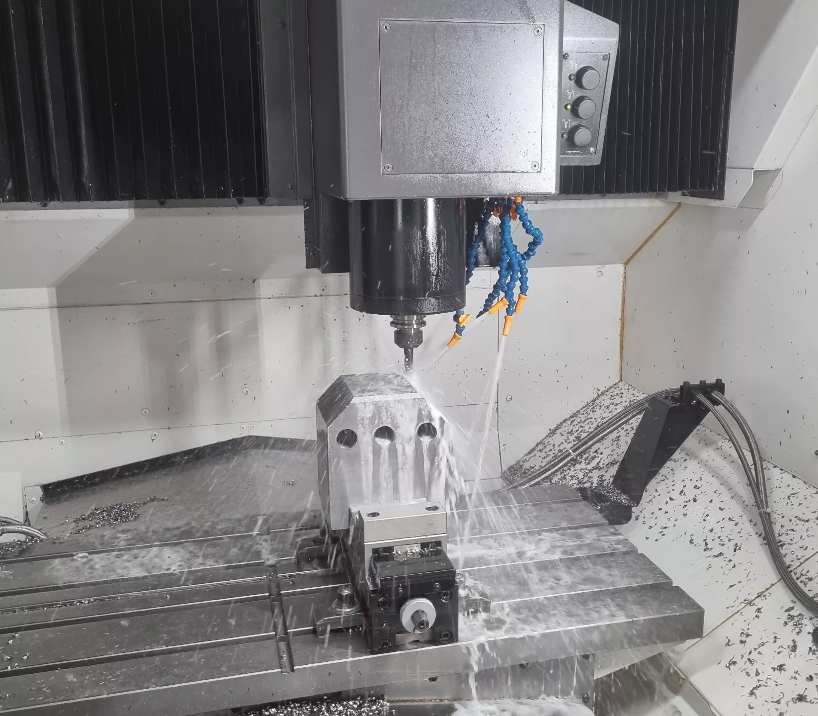 Mora Press & Form AB