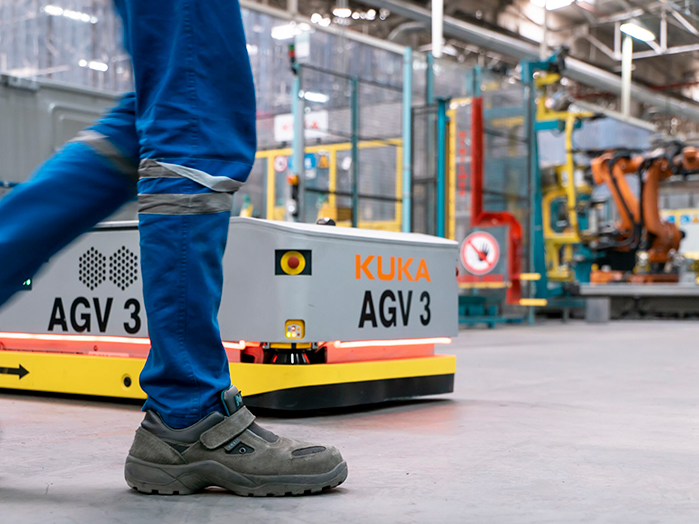 KUKA KMP 1500 Mobile Platform